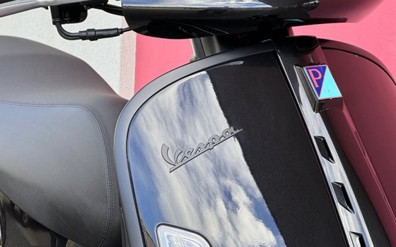 Neufahrzeug Vespa GTV 300 - Bild 9