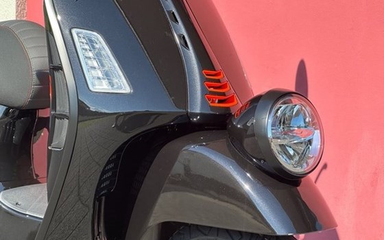 Neufahrzeug Vespa GTV 300 - Bild 10