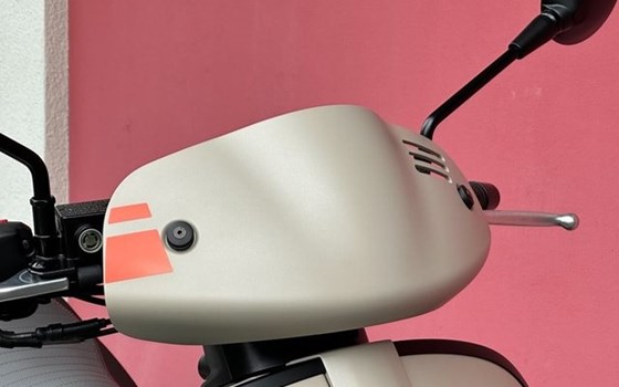 Neufahrzeug Vespa GTV 300 - Bild 15