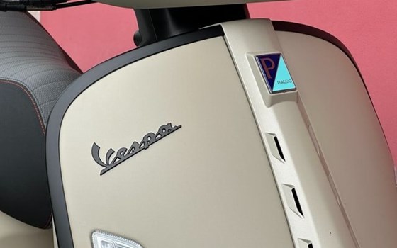 Neufahrzeug Vespa GTV 300 - Bild 8