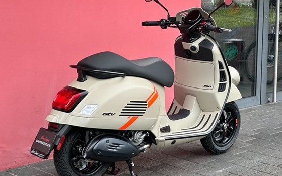 Neufahrzeug Vespa GTV 300 - Bild 12