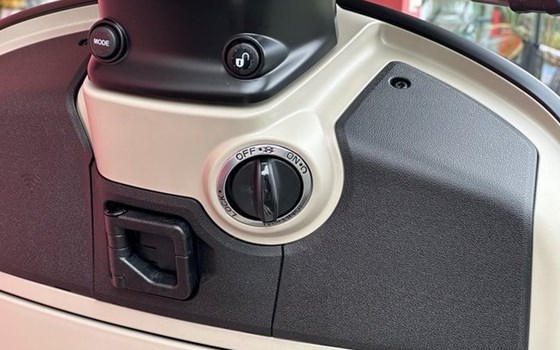 Neufahrzeug Vespa GTV 300 - Bild 5