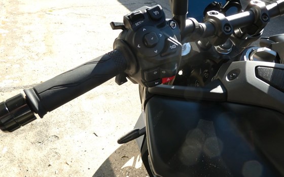 Gebrauchtmotorrad Yamaha MT-09 Y-AMT - Bild 4