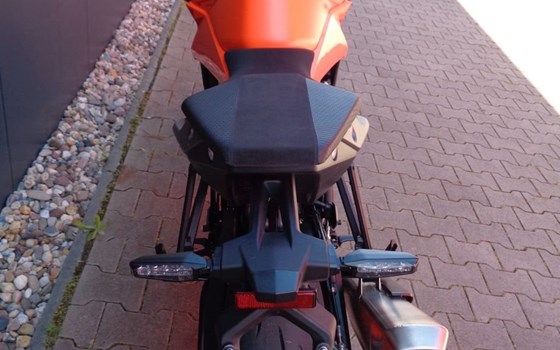 Gebrauchtmotorrad KTM 990 Super Duke - Bild 5
