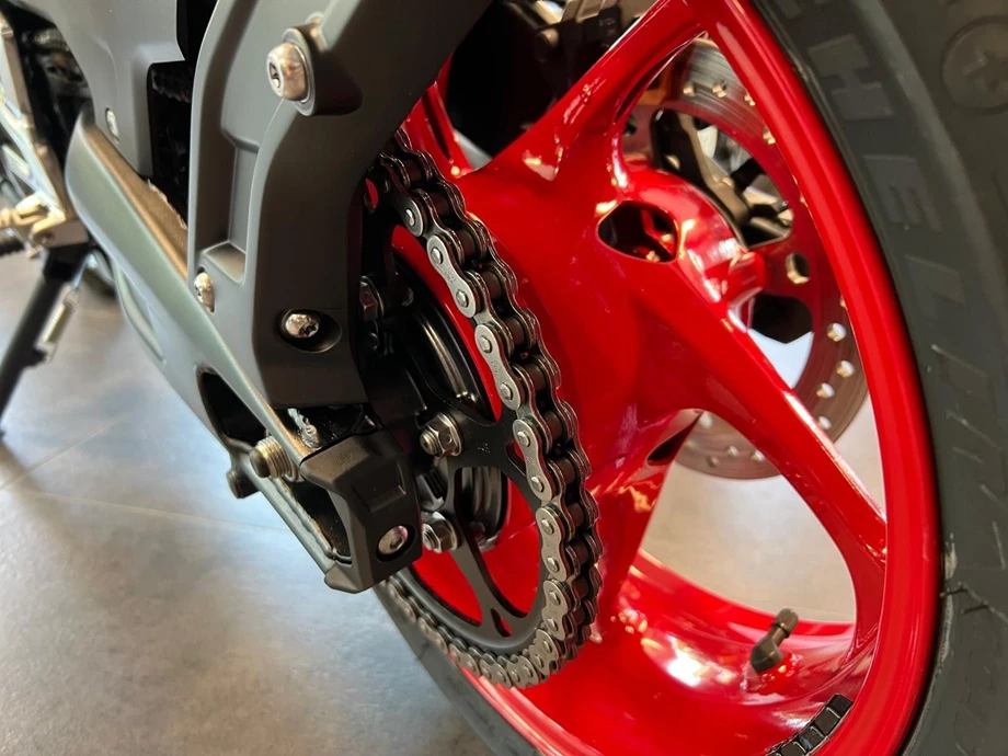 Angebot Triumph Trident 660 Triple Tribute Bild 7: Angebot Triumph Trident 660 Triple Tribute