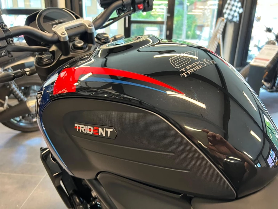 Angebot Triumph Trident 660 Triple Tribute Bild 9: Angebot Triumph Trident 660 Triple Tribute