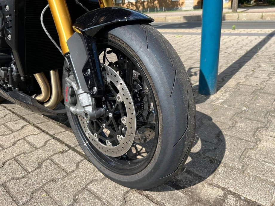 Angebot Triumph Speed Triple 1200 RS Bild 6: Angebot Triumph Speed Triple 1200 RS