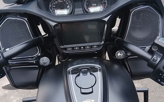 Gebrauchtmotorrad Indian Challenger Dark Horse - Bild 9