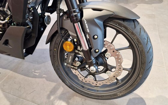 Neufahrzeug Honda CB125R - Bild 2