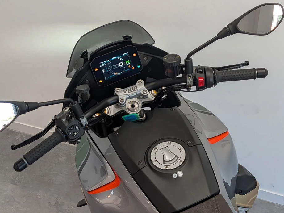 Angebot Moto Guzzi V100 Mandello S Bild 6: Angebot Moto Guzzi V100 Mandello S