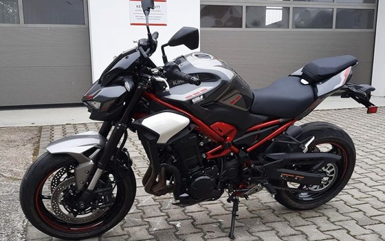 Gebrauchtmotorrad Kawasaki Z900 70kW - Bild 6