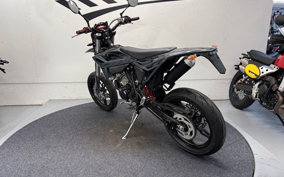 Neufahrzeug Beta RR 125 4T Motard T X special edition - Bild 2