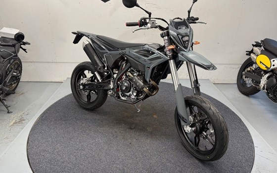 Neufahrzeug Beta RR 125 4T Motard T X special edition - Bild 6