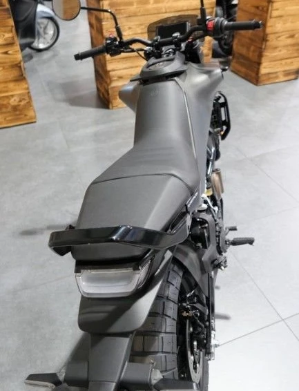 Angebot Husqvarna Svartpilen 401 Bild 10: Angebot Husqvarna Svartpilen 401