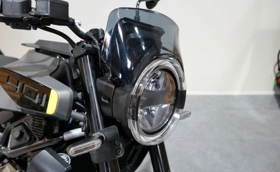 Angebot Husqvarna Svartpilen 401 Bild 6: Angebot Husqvarna Svartpilen 401