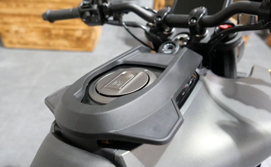 Angebot Husqvarna Svartpilen 401 Bild 7: Angebot Husqvarna Svartpilen 401