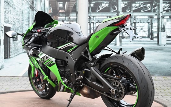Gebrauchtmotorrad Kawasaki Ninja ZX-10R - Bild 10