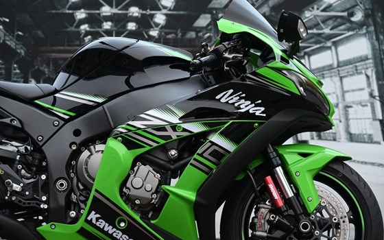 Gebrauchtmotorrad Kawasaki Ninja ZX-10R - Bild 2