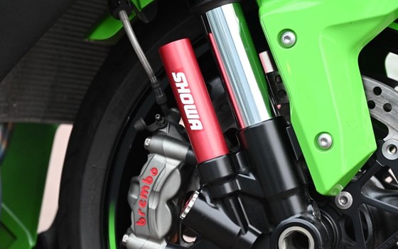 Gebrauchtmotorrad Kawasaki Ninja ZX-10R - Bild 5