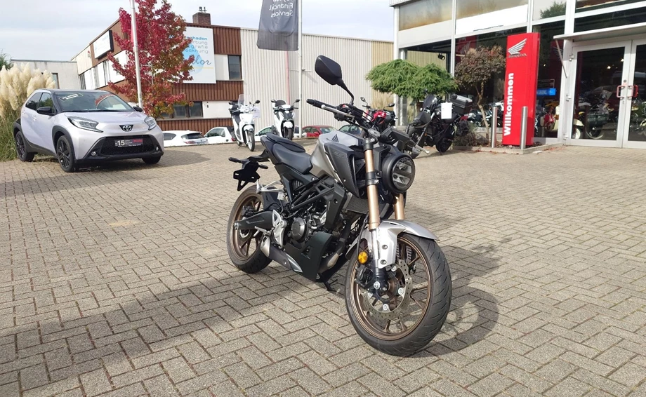 Angebot Honda CB125R Bild 2: Angebot Honda CB125R