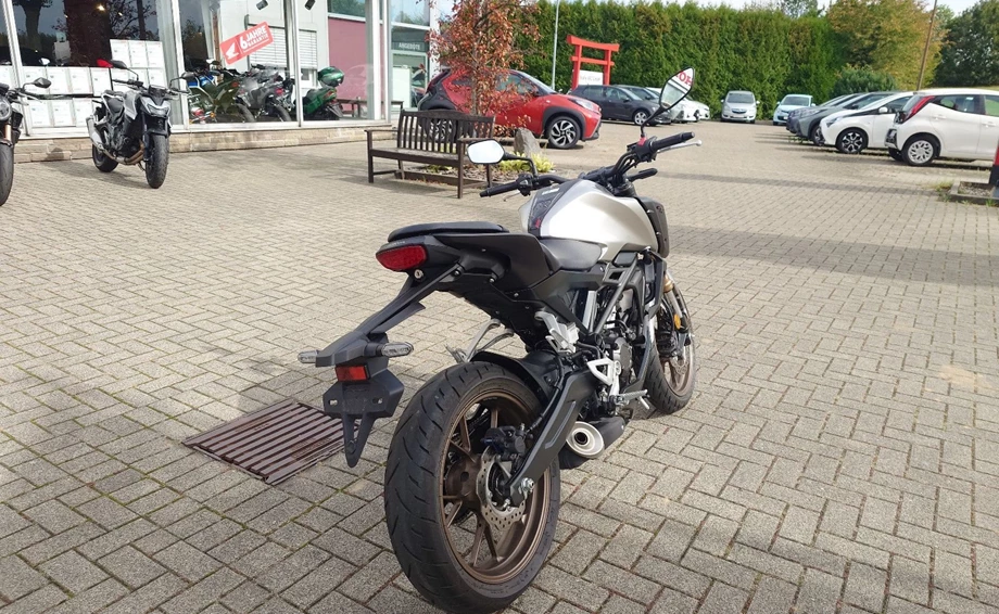 Angebot Honda CB125R Bild 6: Angebot Honda CB125R