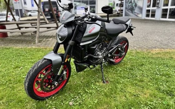 Gebrauchtmotorrad Ducati Monster + - Bild 2