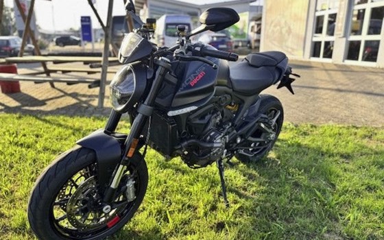 Gebrauchtmotorrad Ducati Monster 1000 Dark - Bild 1