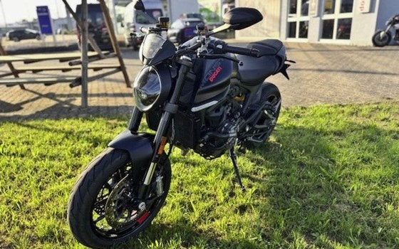Gebrauchtmotorrad Ducati Monster 1000 Dark - Bild 2