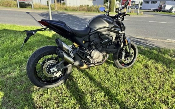 Gebrauchtmotorrad Ducati Monster 1000 Dark - Bild 8