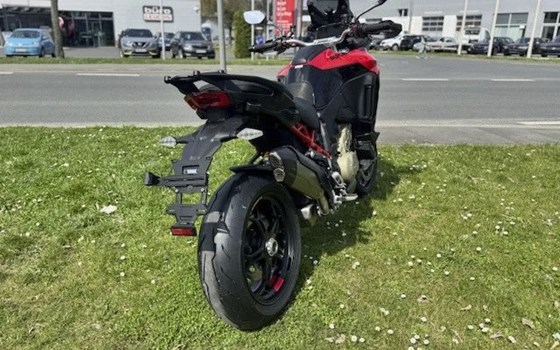 Neufahrzeug Ducati Multistrada V4 Pikes Peak - Bild 11