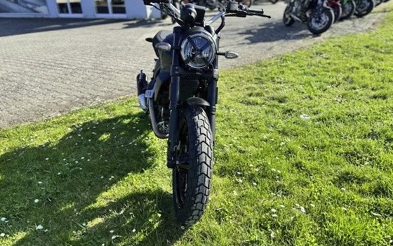 Neufahrzeug Ducati Scrambler Icon Dark - Bild 7