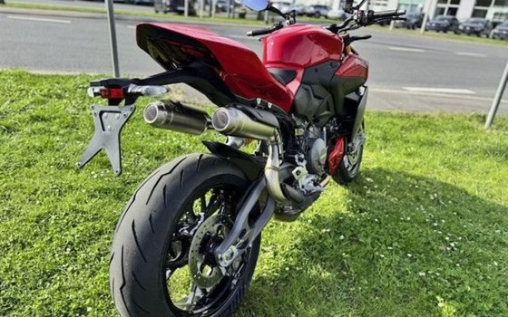 Neufahrzeug Ducati Streetfighter V2 S - Bild 11