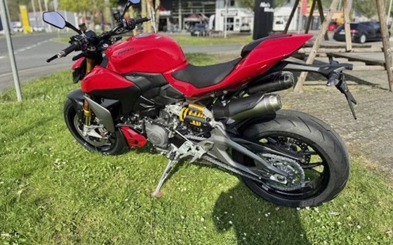 Neufahrzeug Ducati Streetfighter V2 S - Bild 16