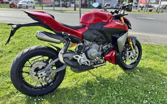 Neufahrzeug Ducati Streetfighter V2 S - Bild 9