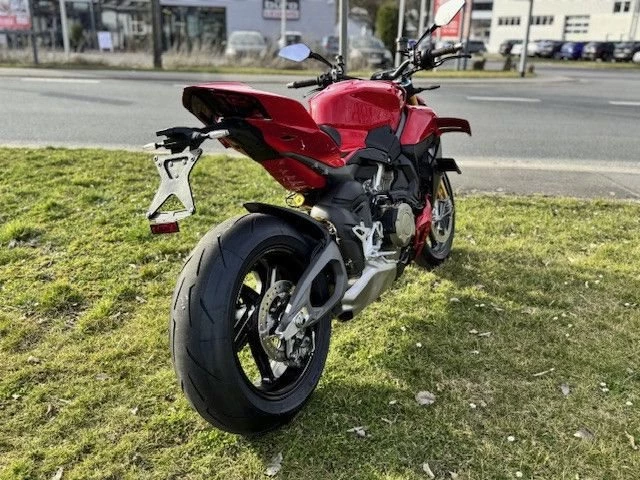 Angebot Ducati Streetfighter V4 S Bild 10: Angebot Ducati Streetfighter V4 S