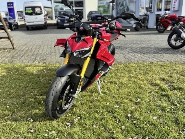Angebot Ducati Streetfighter V4 S Bild 2: Angebot Ducati Streetfighter V4 S