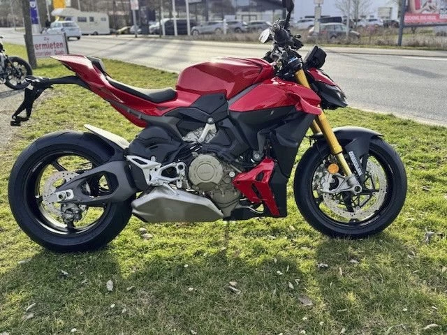 Angebot Ducati Streetfighter V4 S Bild 6: Angebot Ducati Streetfighter V4 S