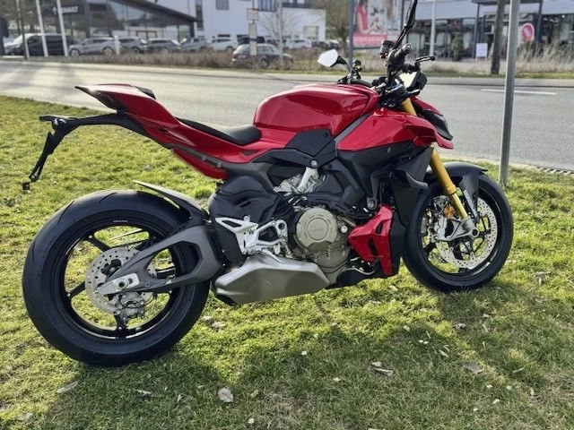 Angebot Ducati Streetfighter V4 S Bild 7: Angebot Ducati Streetfighter V4 S