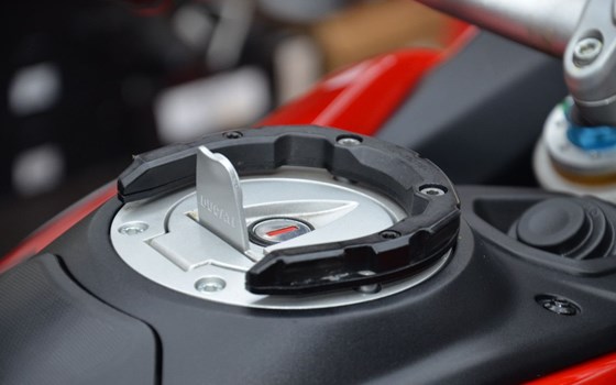 Gebrauchtmotorrad Ducati Multistrada V4 Pikes Peak - Bild 9