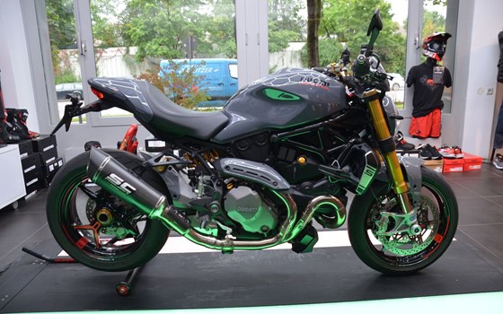 Gebrauchtmotorrad Ducati Monster 1200 S - Bild 1