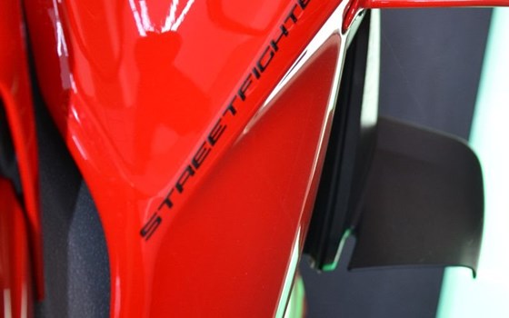 Gebrauchtmotorrad Ducati Streetfighter V4 S - Bild 6