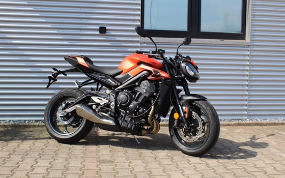 Neufahrzeug Triumph Street Triple 765 R A2 - Bild 2