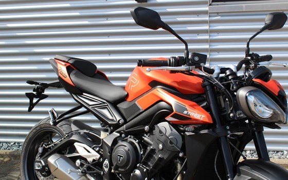 Neufahrzeug Triumph Street Triple 765 R A2 - Bild 3