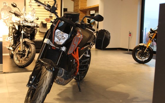 Gebrauchtmotorrad KTM 690 Duke - Bild 4