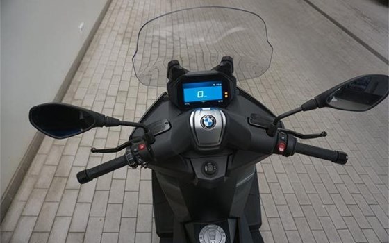 Gebrauchtmotorrad BMW C 400 GT - Bild 5 Gebrauchtmotorrad BMW C 400 GT - Bild 5