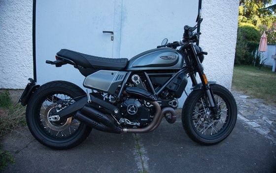 Gebrauchtmotorrad Ducati Scrambler Nightshift - Bild 10
