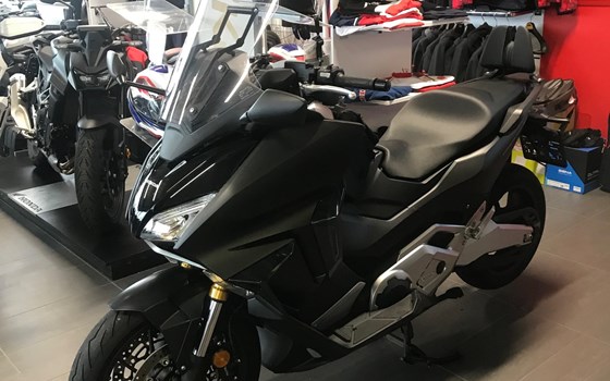 Gebrauchtmotorrad Honda Forza 750 - Bild 2