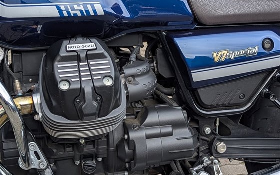 Gebrauchtmotorrad Moto Guzzi V7 750 Special - Bild 4