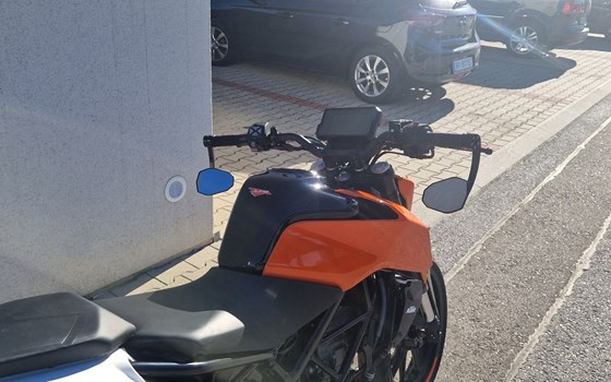 Gebrauchtmotorrad KTM 125 Duke - Bild 2 Gebrauchtmotorrad KTM 125 Duke - Bild 2