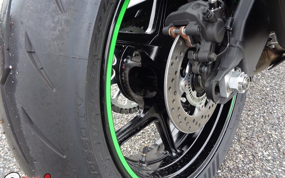 Gebrauchtmotorrad Kawasaki Ninja ZX-6R - Bild 10 Gebrauchtmotorrad Kawasaki Ninja ZX-6R - Bild 10